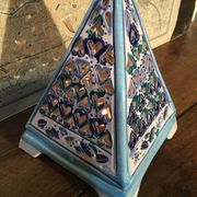 Photophore ceramic pyramid