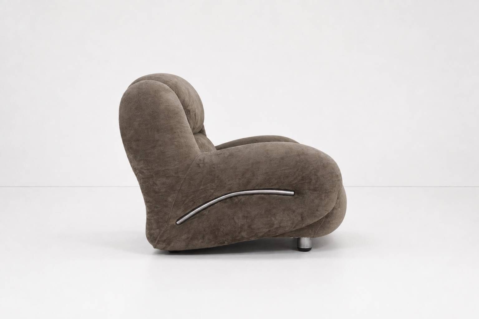 Sculptural vintage armchair, Italy 1970’s