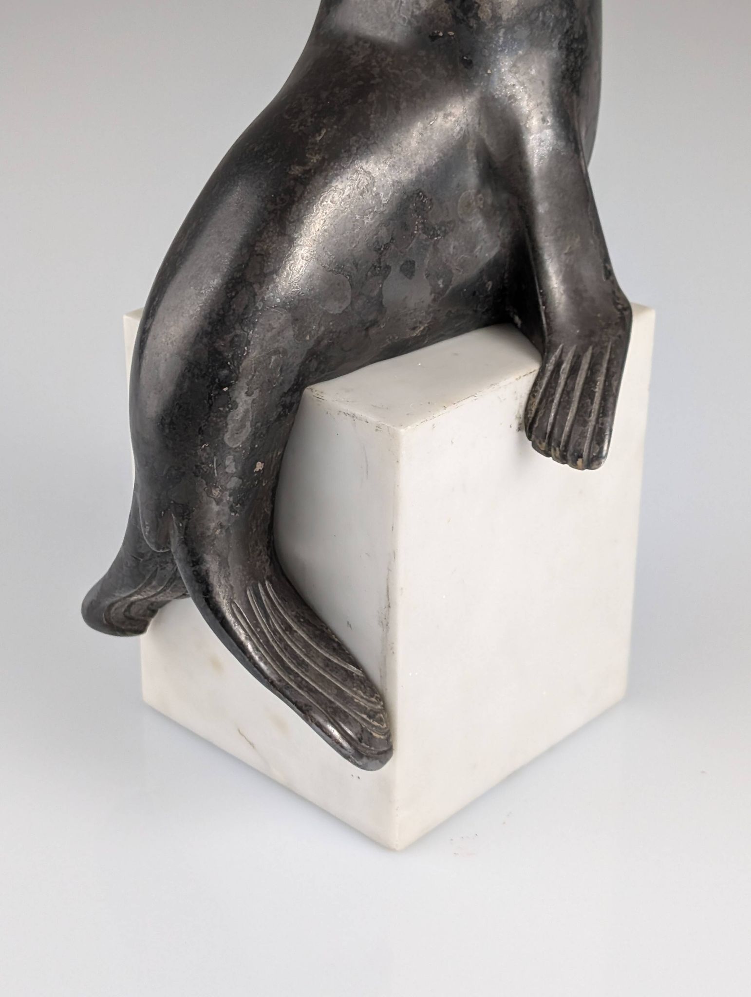 Sculpture de lion de mer Art Déco attribuée à Marcel-André Bouraine, années 1920.