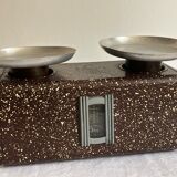 Old household scale dyona