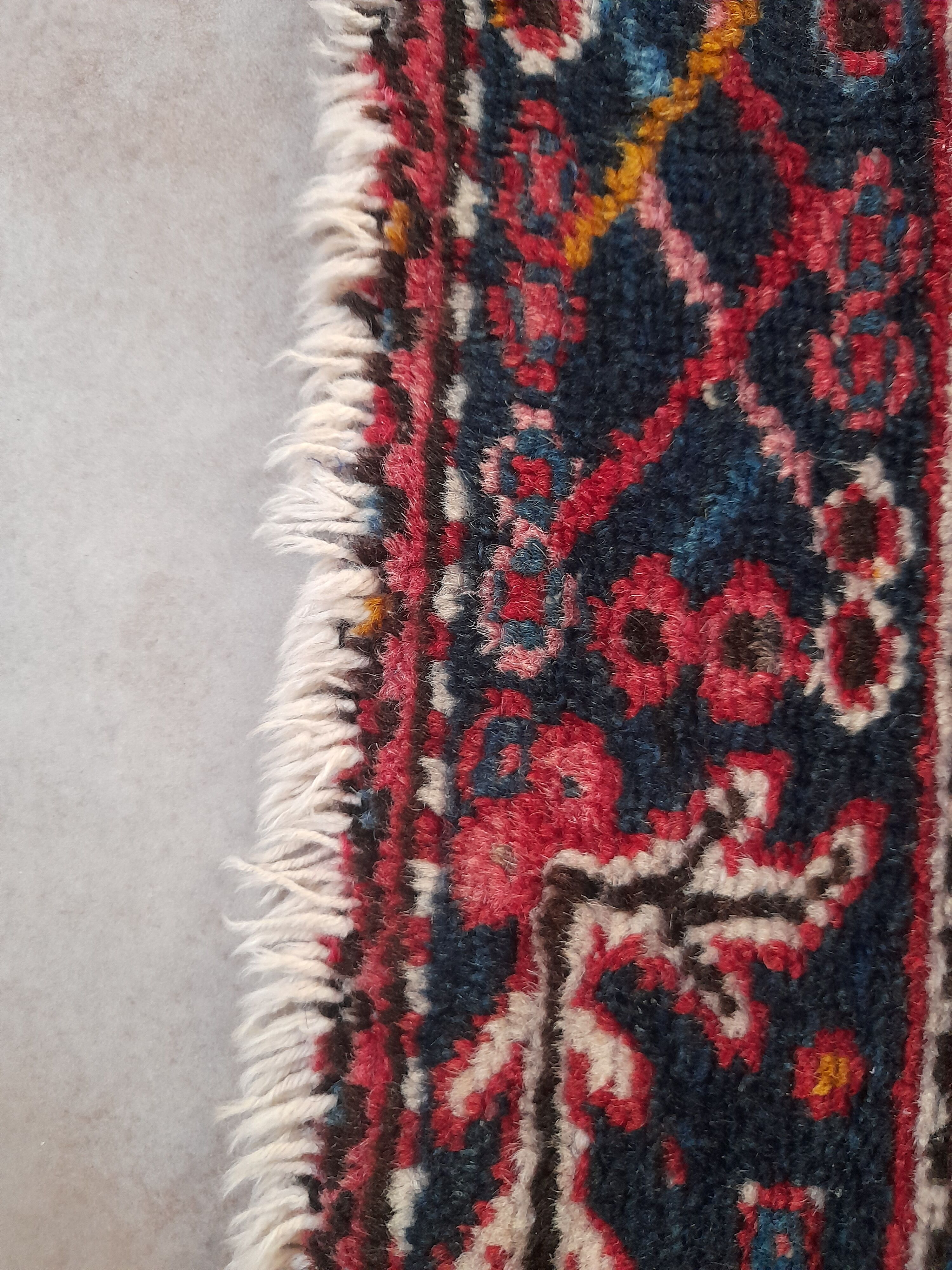 Vintage rug, 126x95 cm
