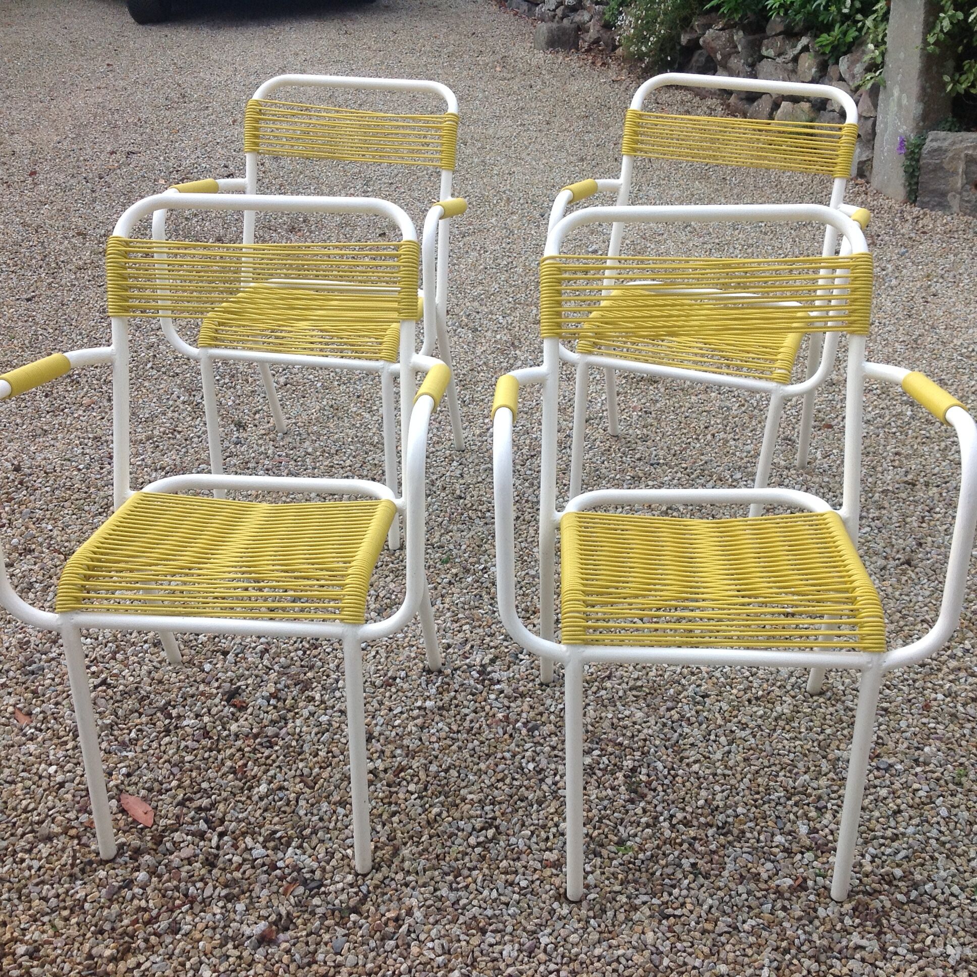 Set of 4 garden armchairs in metal and scoubidou wire