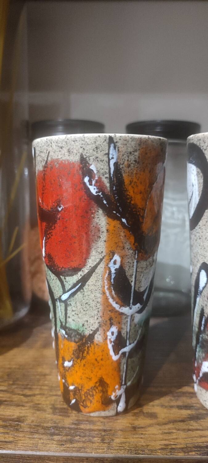 Paire de mugs en céramique vintage signés numérotés