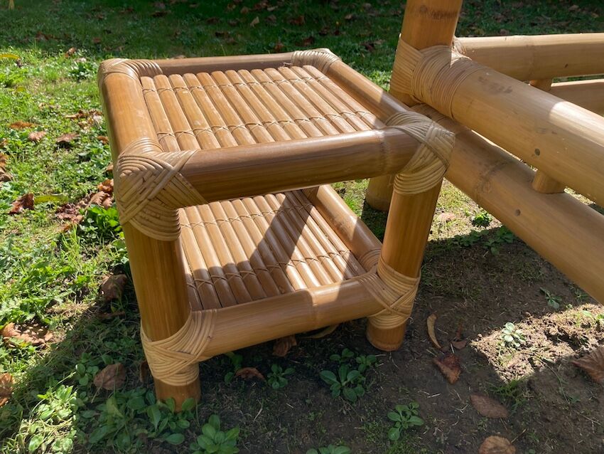 Vintage bed 160x200 and 2 bamboo bedsides