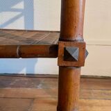 Table d’appoint en bois simulant le bambou d’époque colonial