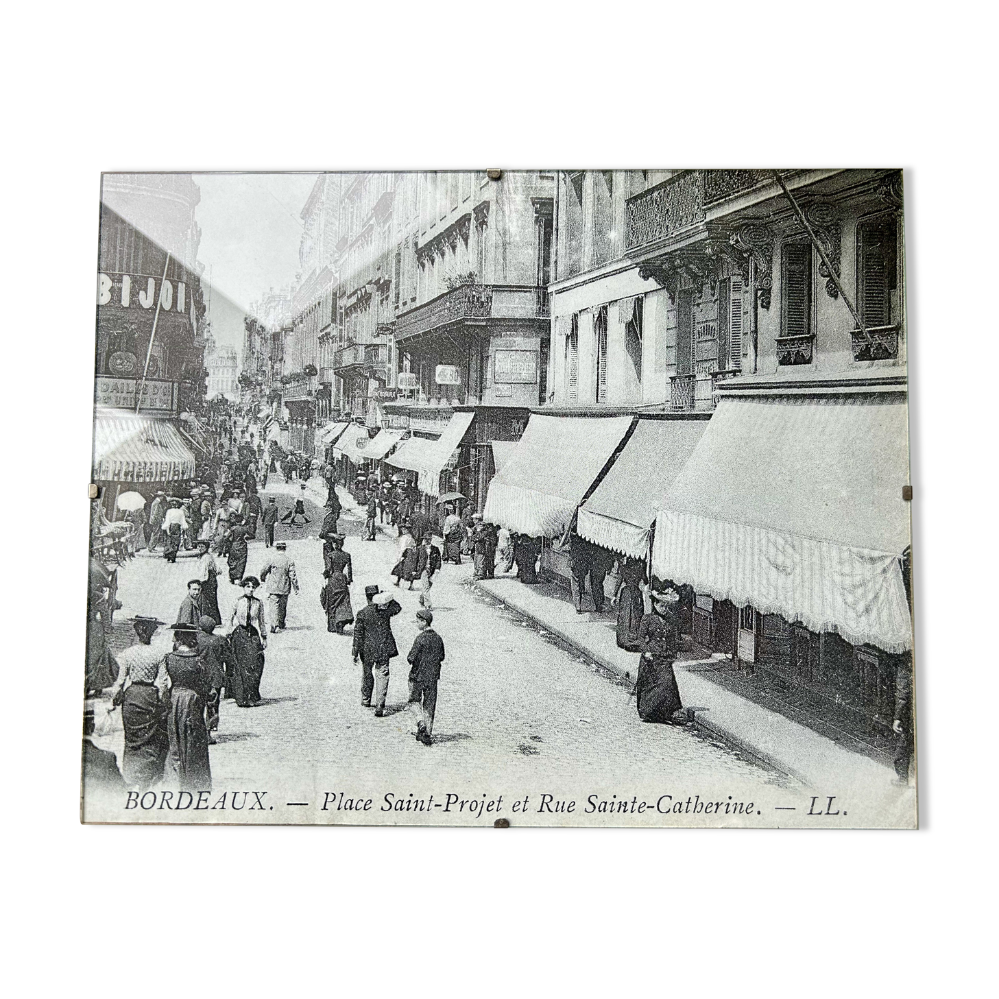 Bordeaux "Place Saint Projet" Black and White