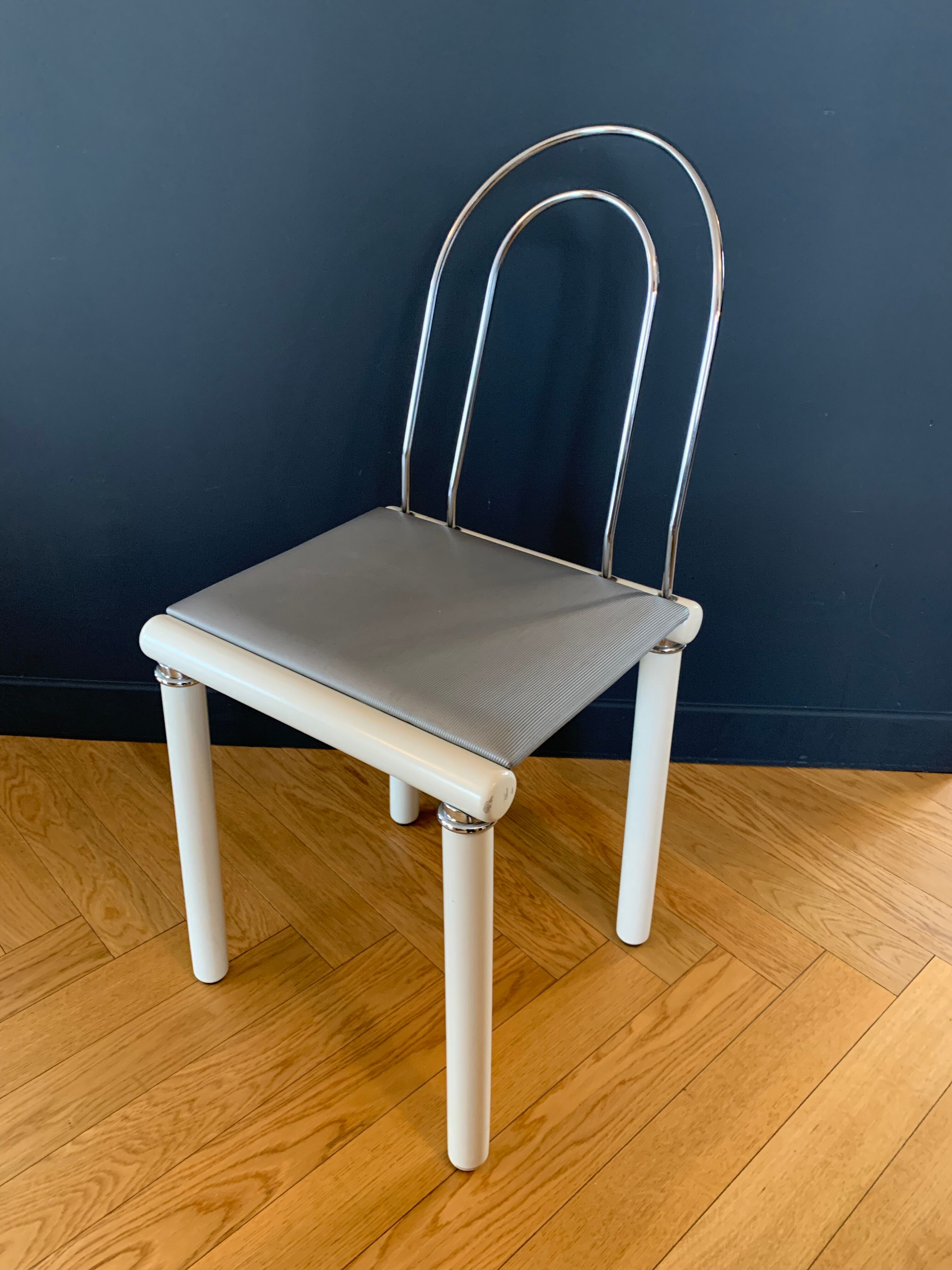 Vintage Italian post-modernist chairs 1980