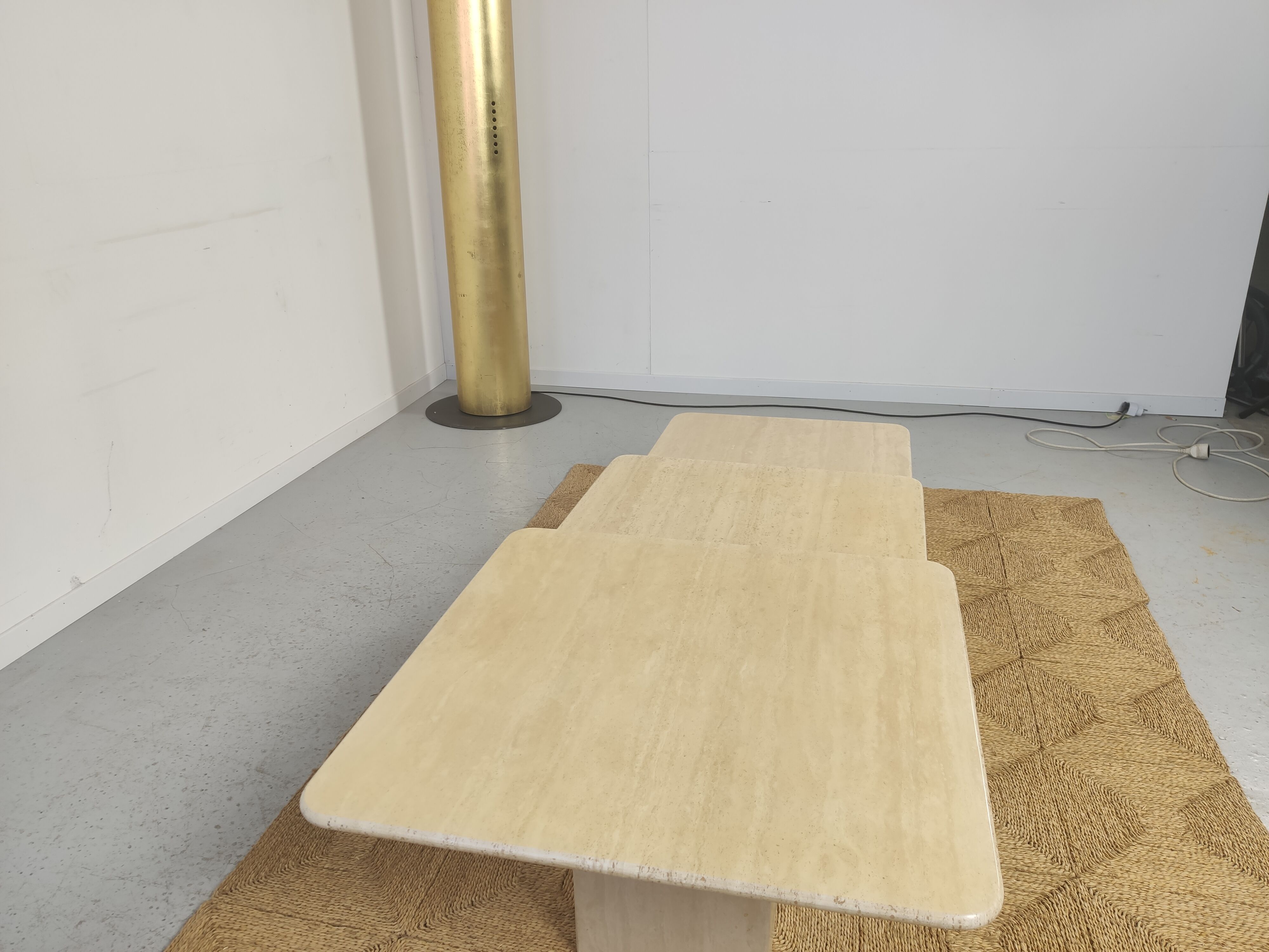Table travertine 80s