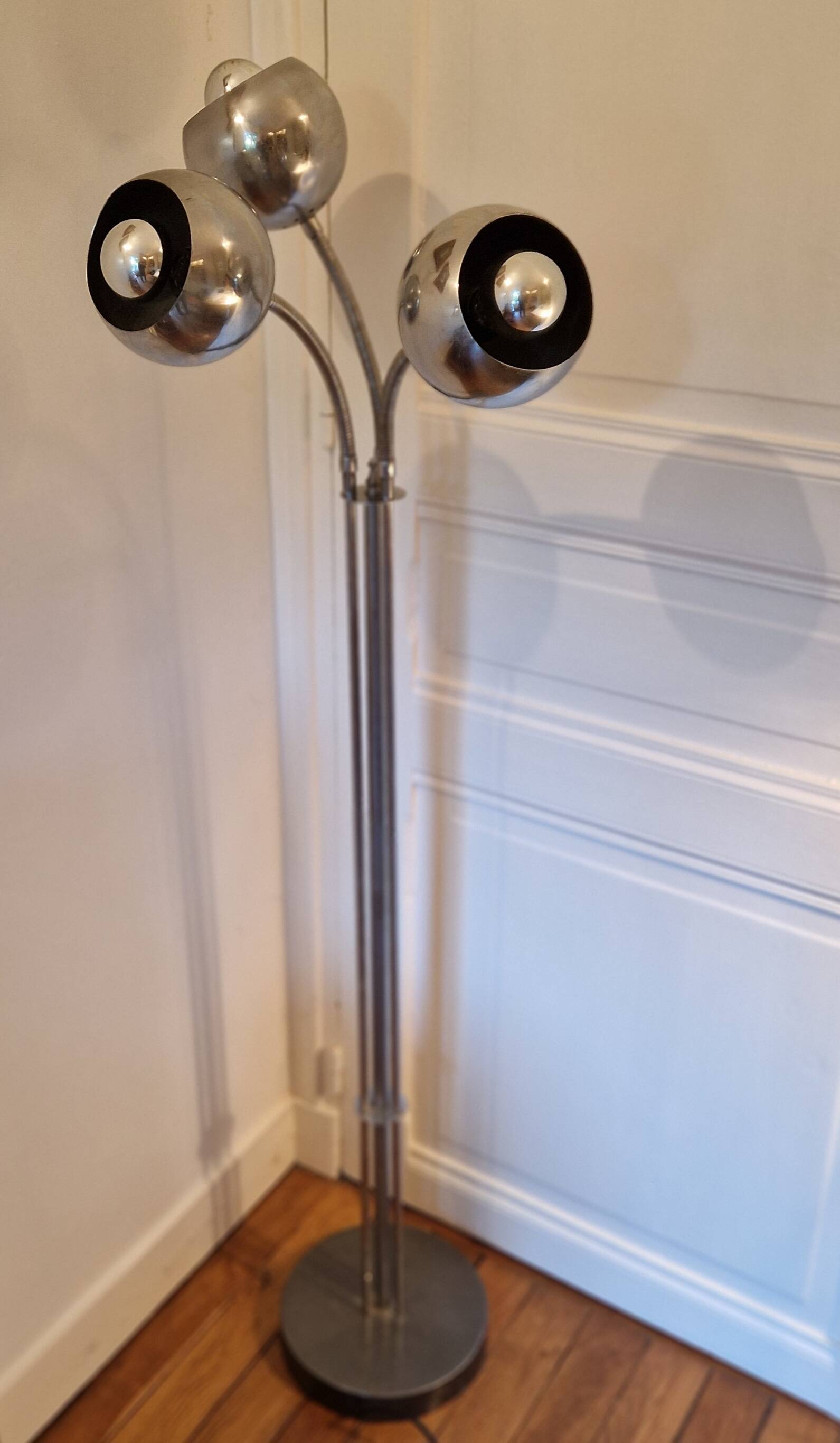 Reggiani Eyeball floor lamp with articulated arms, 1970s