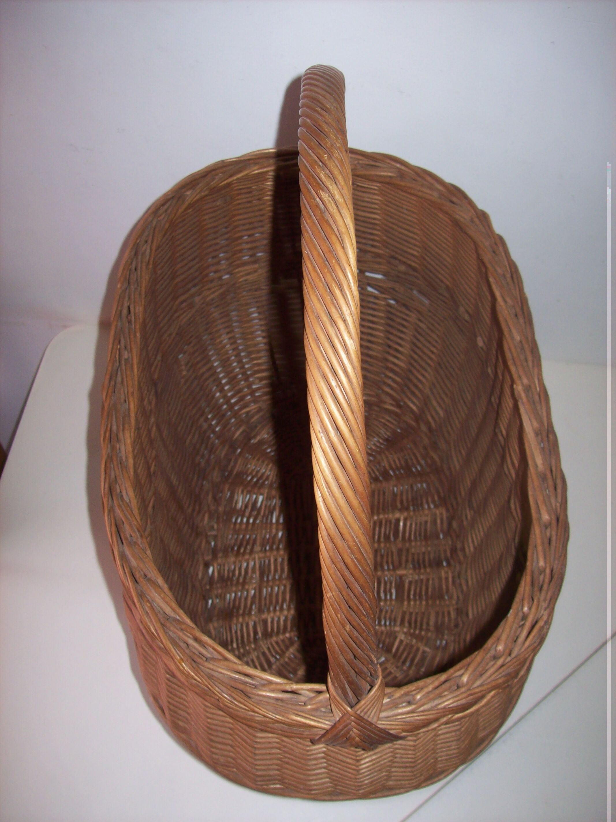 Wicker basket