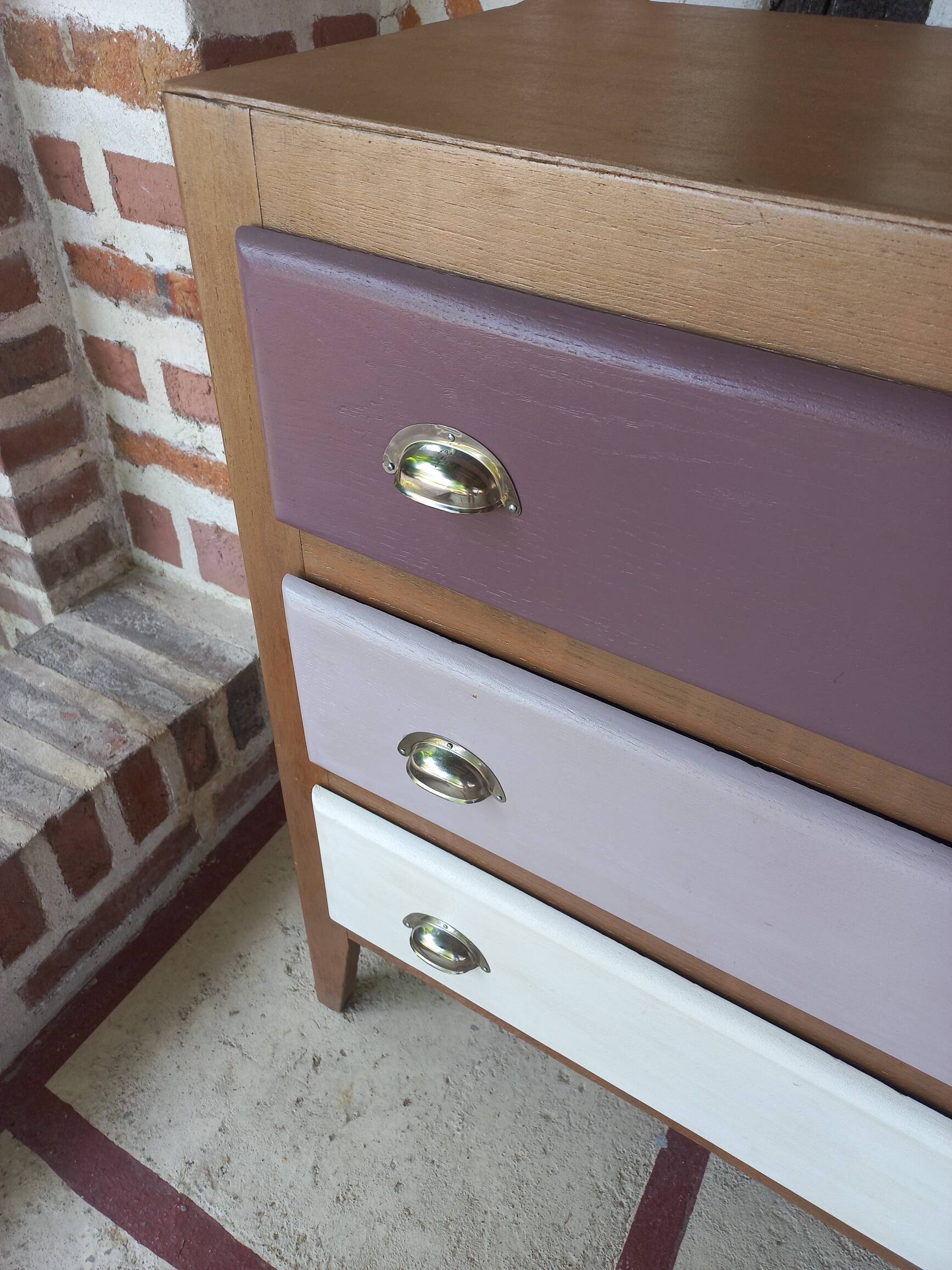 Small vintage tricolor chest of drawers