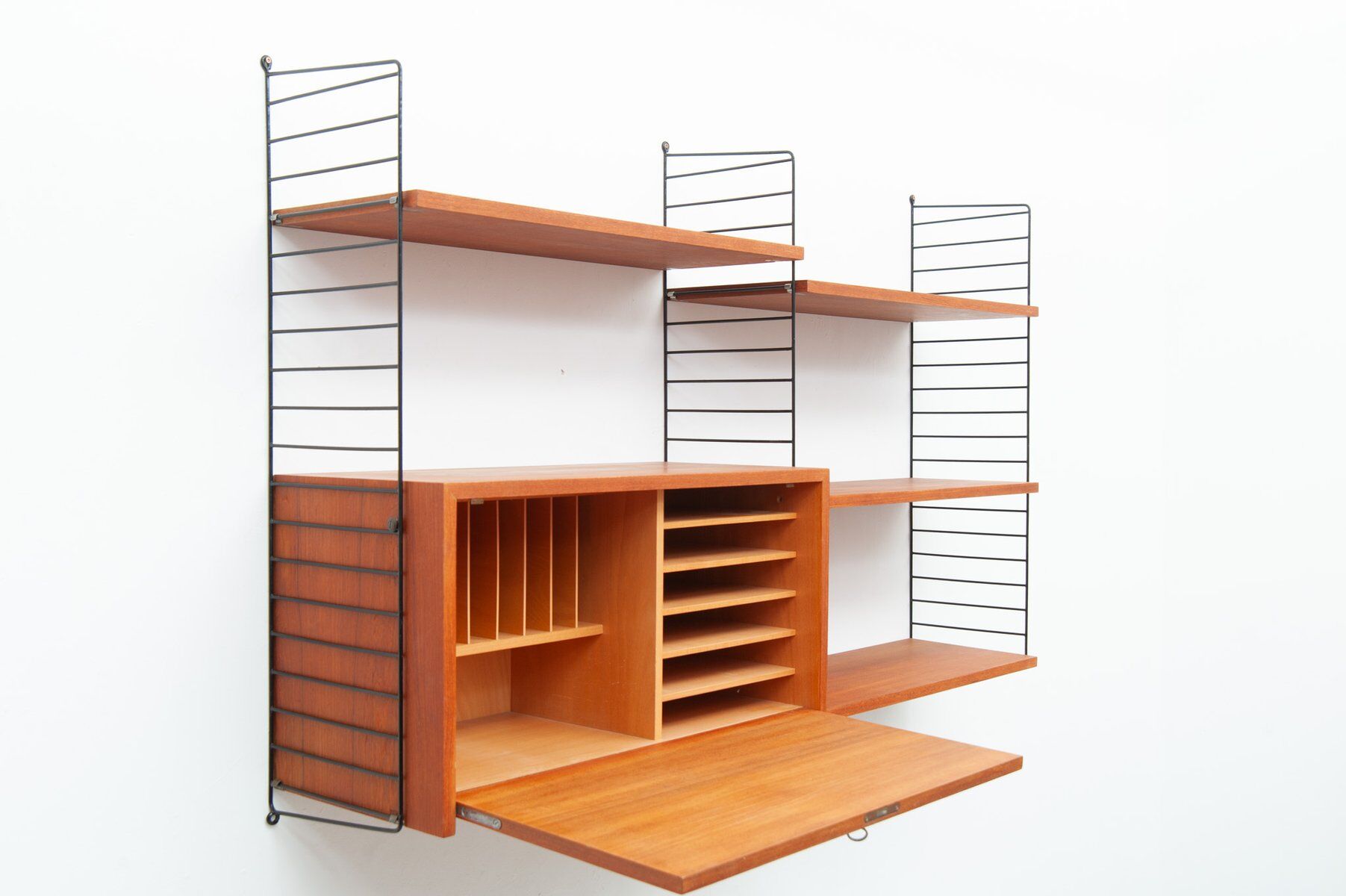 String teak wall shelf by Kajsa & Nisse Strinning, 1950s