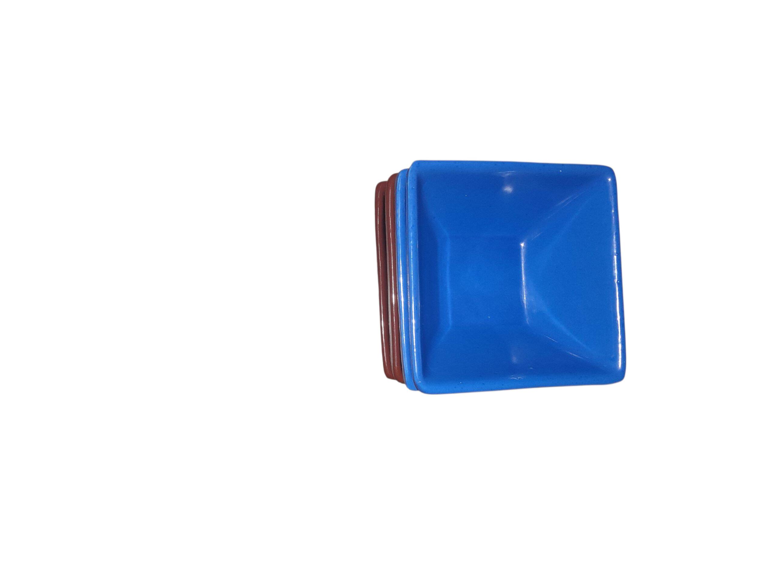 Set of 4 small ceramic bowls