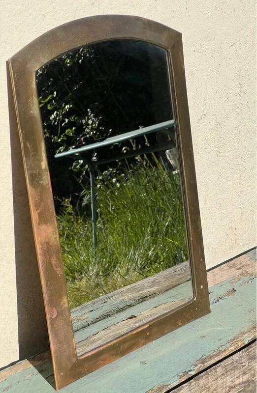 Vintage brass mirror – In the style of Odoux (1960s)