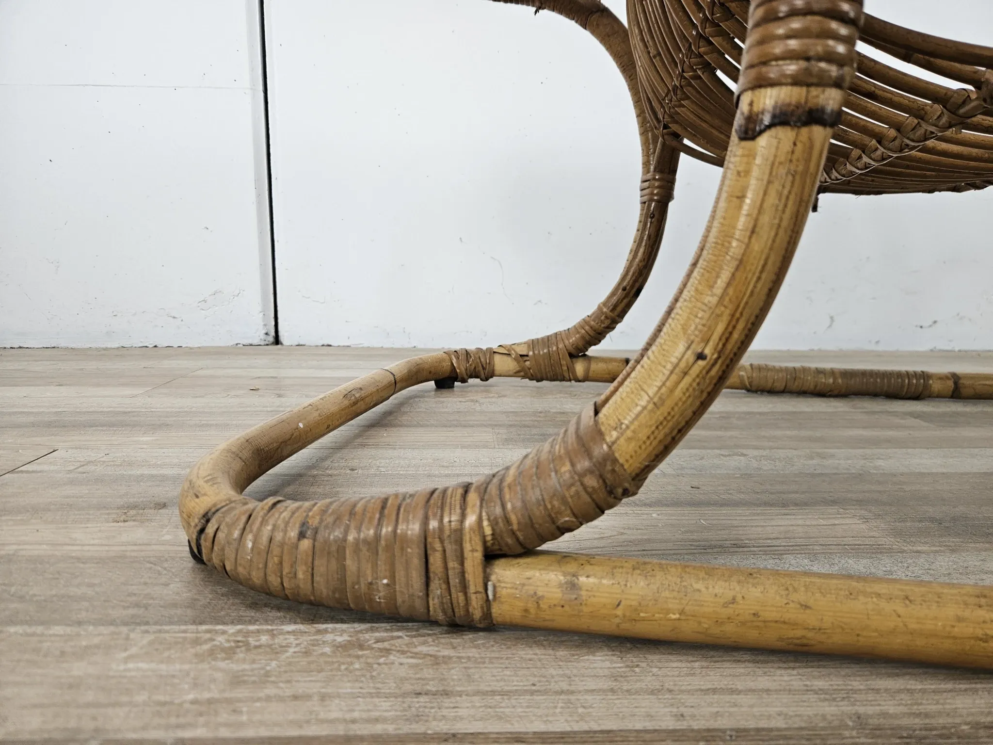 Vintage wicker side table, 1970