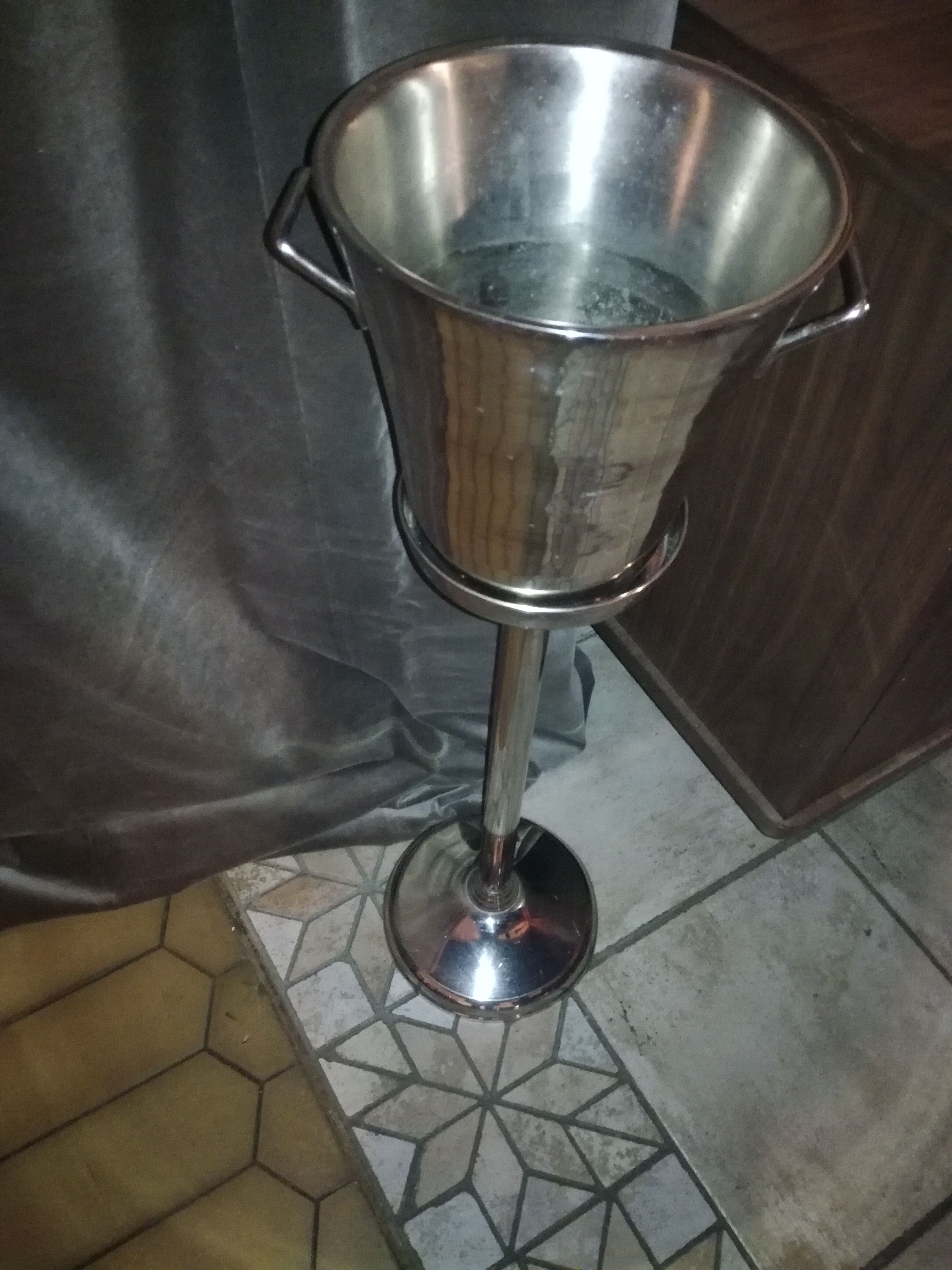 Bistro ice bucket