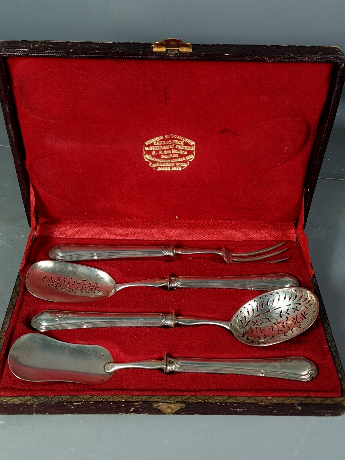 Service of 4 cutlery with silver sweets 201 gr late nineteenth century SB