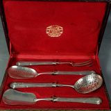 Service de  4 couverts à mignardises en argent 201 gr fin du XIXe siècle SB