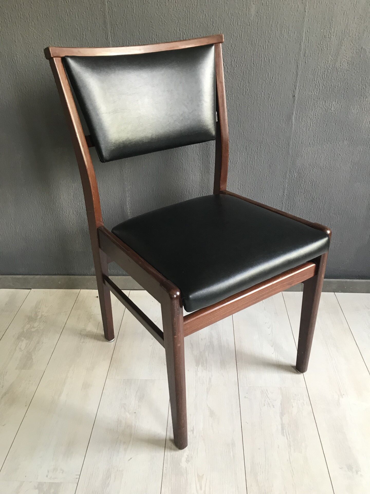 Set of 4 vintage dining chairs in Rosewood and leatherette , 1960s