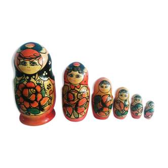 6 grandes poupées russes