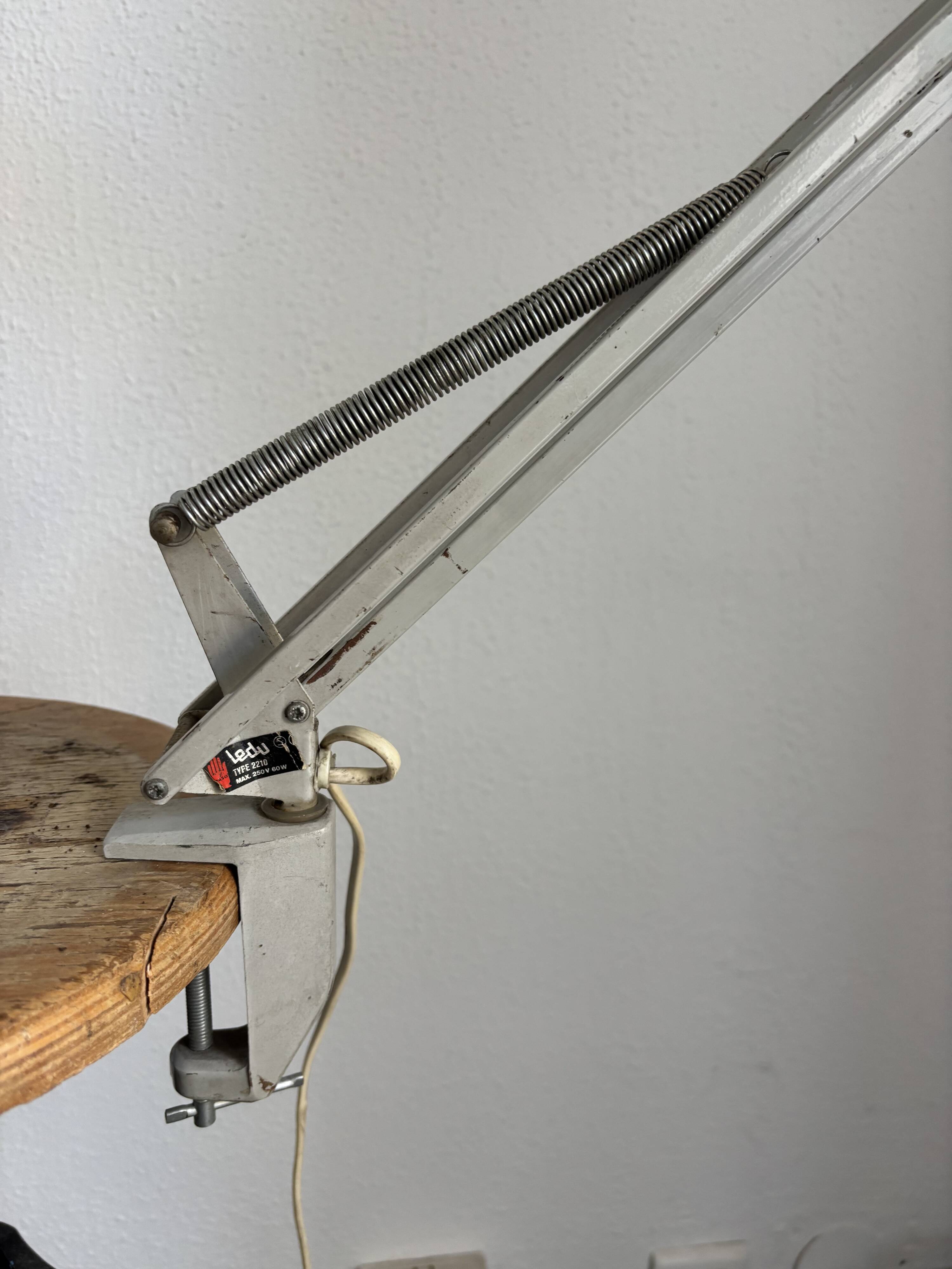 Lampe vintage 1970 d'architecte Ledu gris perle bureau - 80cm