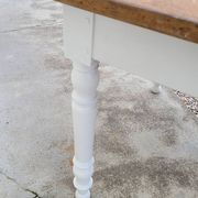 Rustic farmhouse bistro table in oak with Louis Philippe legs - 2m