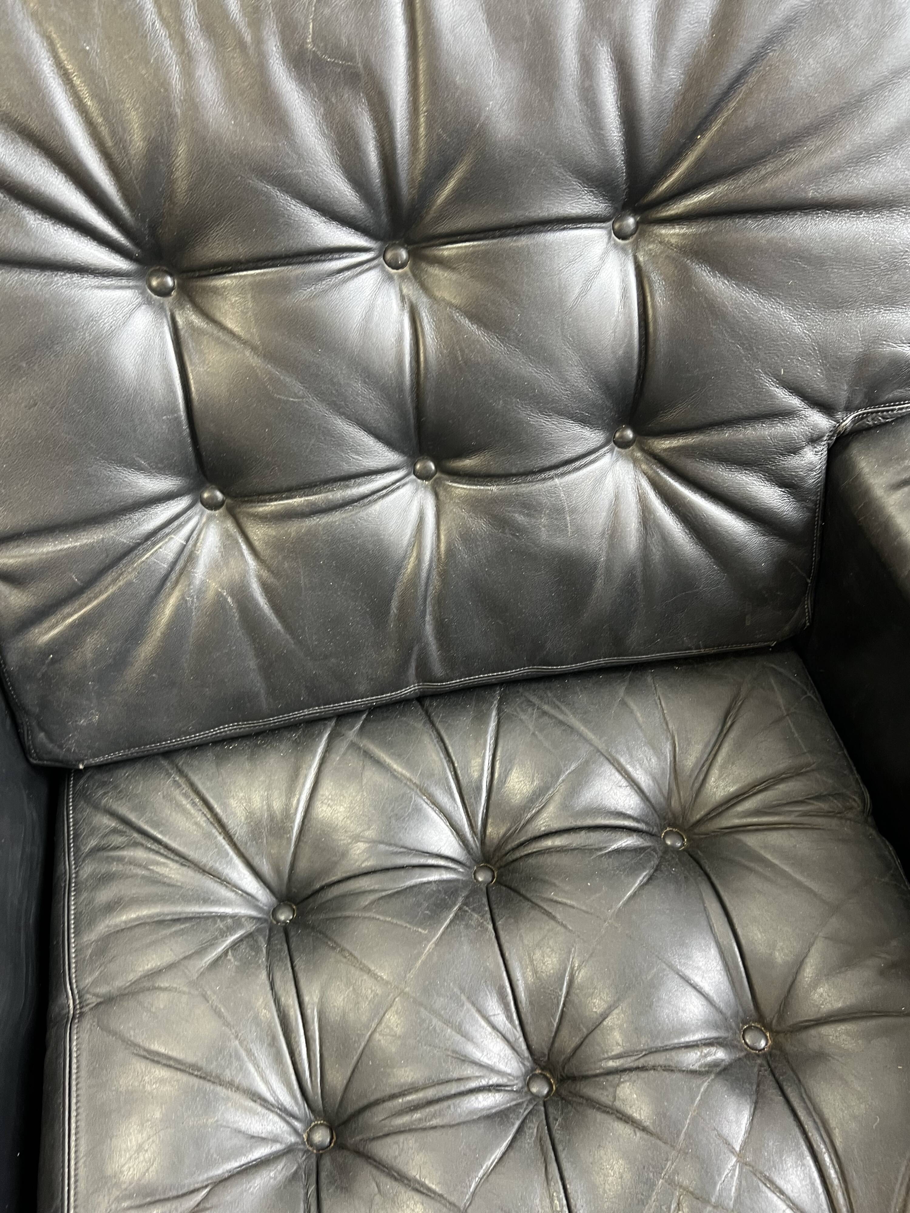 Set of 2 vintage individual seats/armchairs/club seats