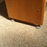 Double-sided workshop shelf