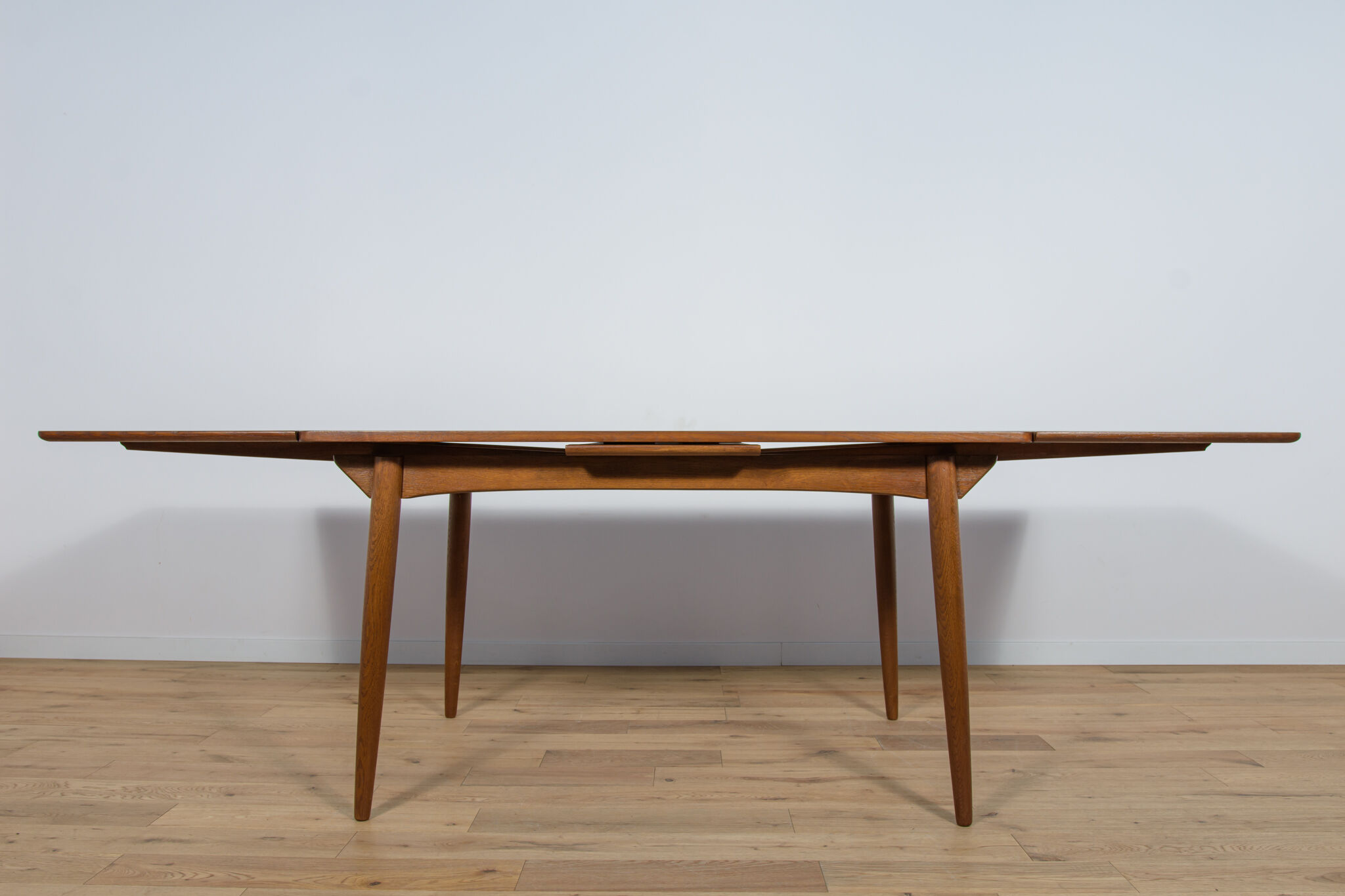 Mid Century Danish Extendable Oak Dining Table, 1960s