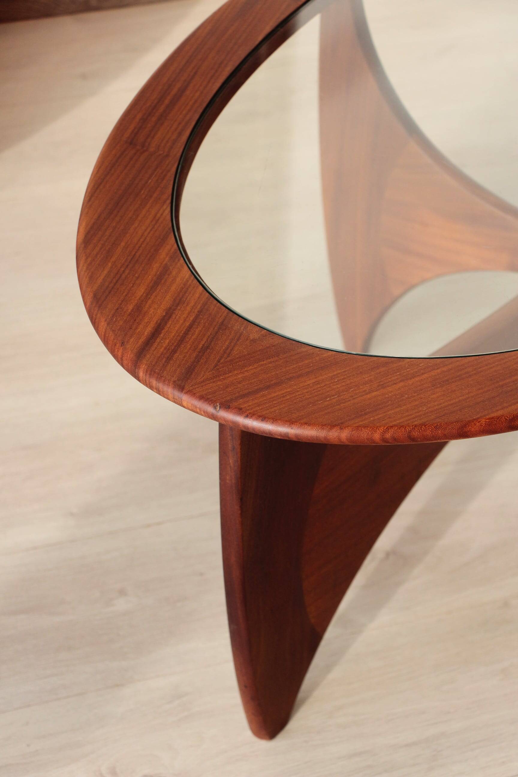 Oval coffee table - Astro model - G Plan