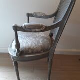 Fauteuil cabriolet Louis XI