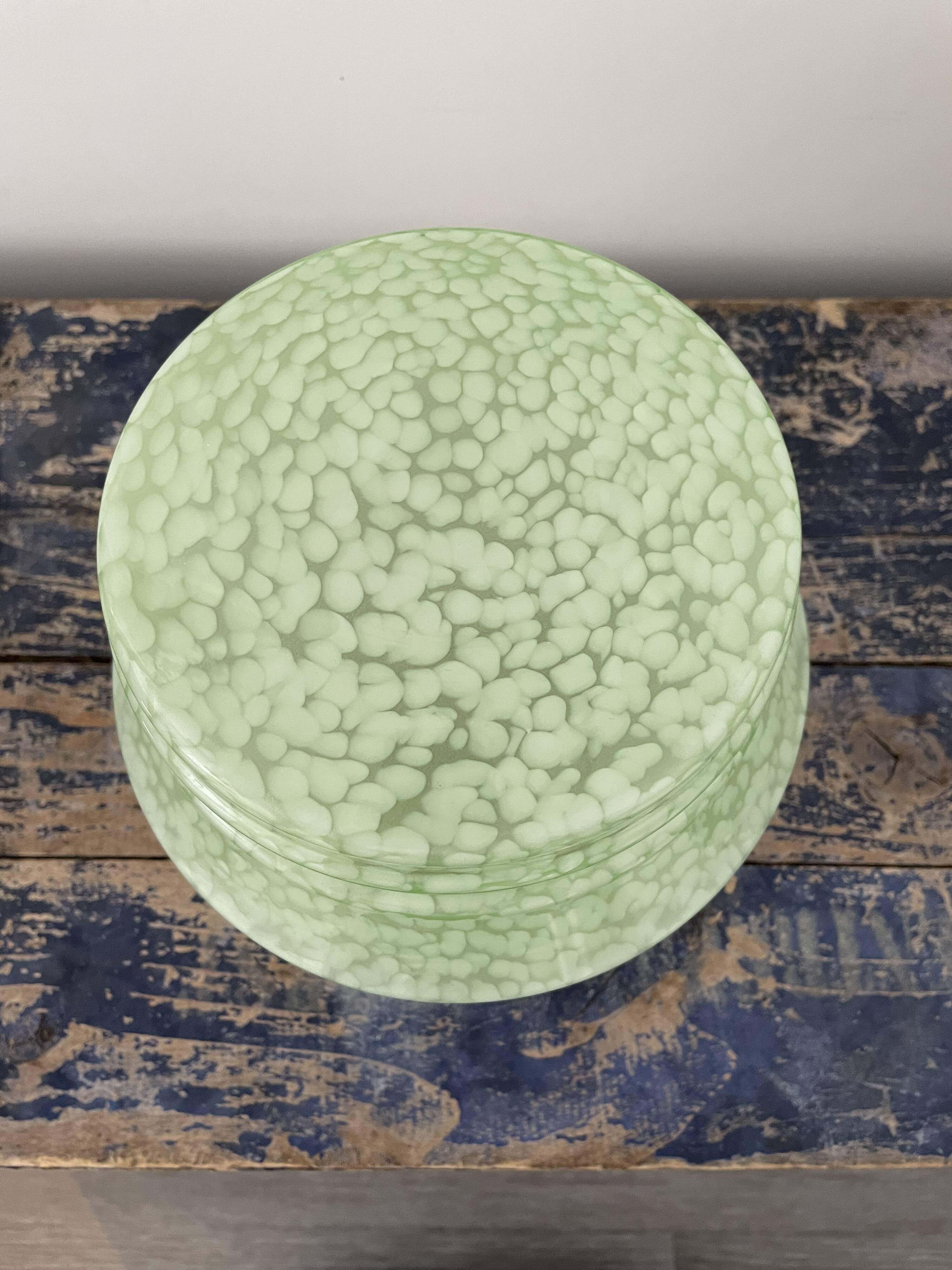 Ceiling lamp in Clichy green glass electrified to nine