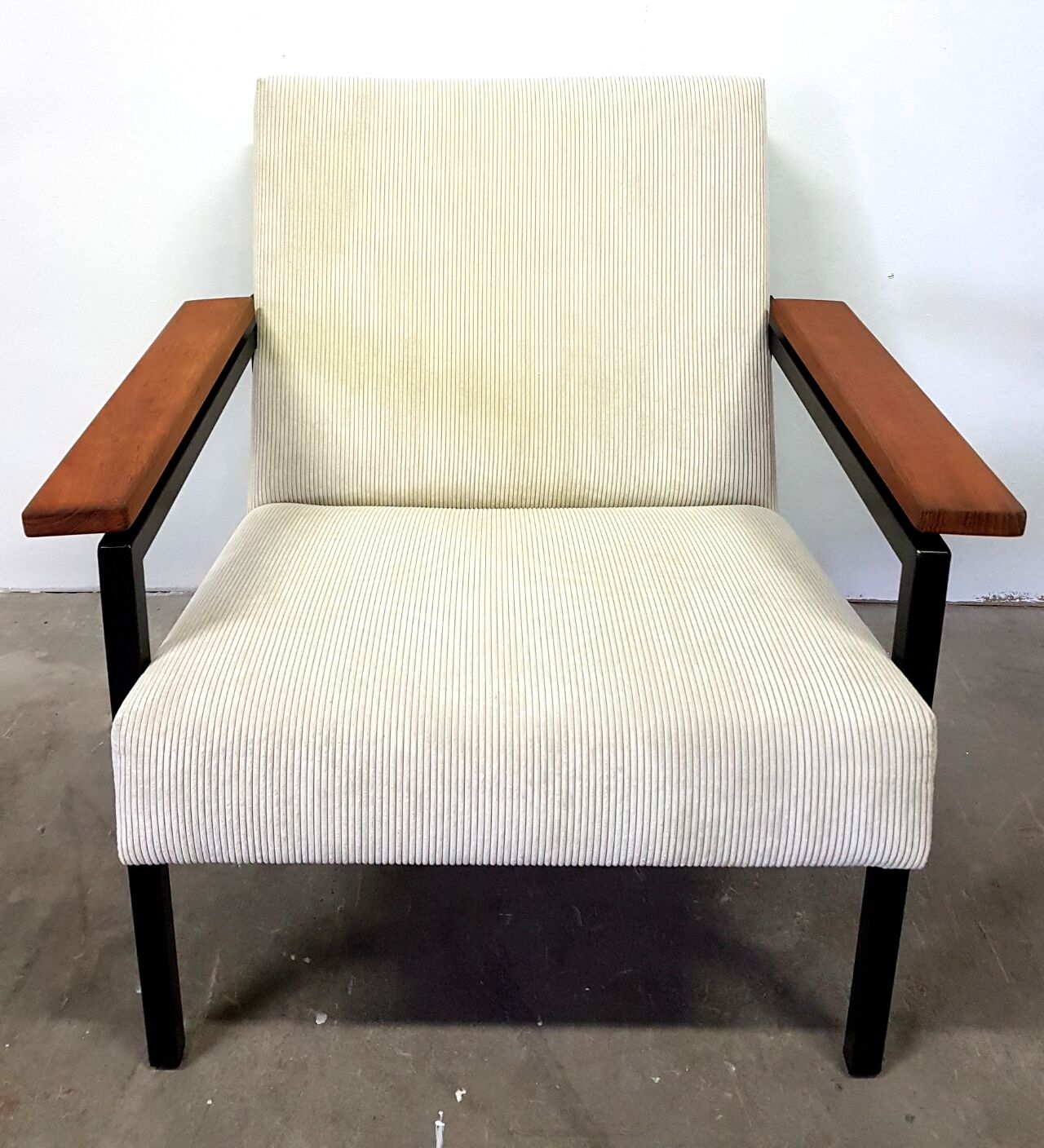 Set of two Chair by Gijs van der Sluis