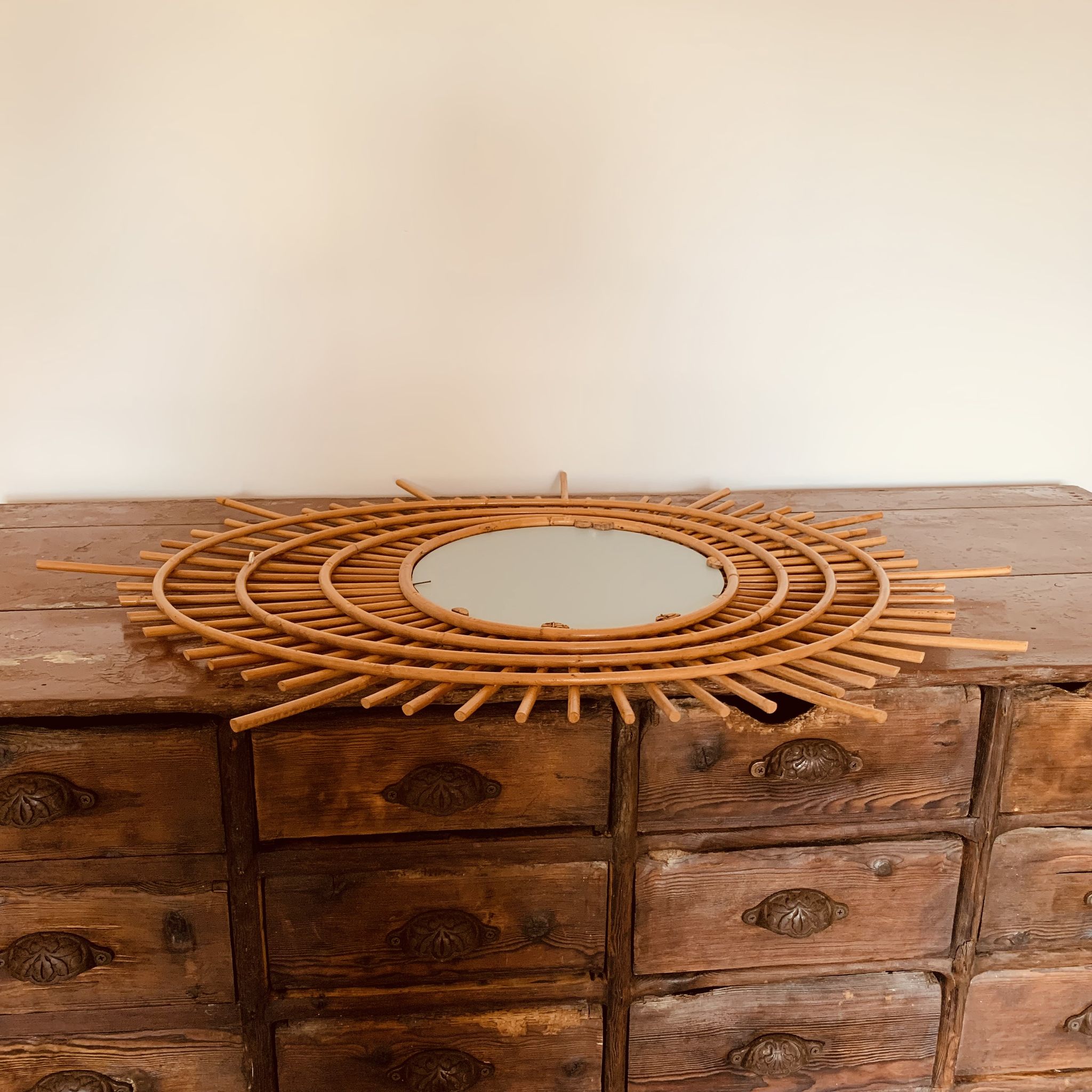 Vintage rattan sun mirror from the 60s, 73x92 cm