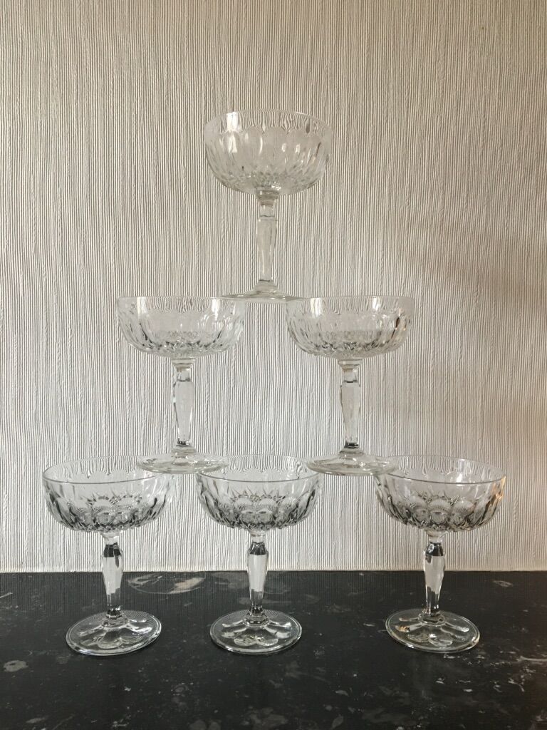 Set of 6 champagne glasses