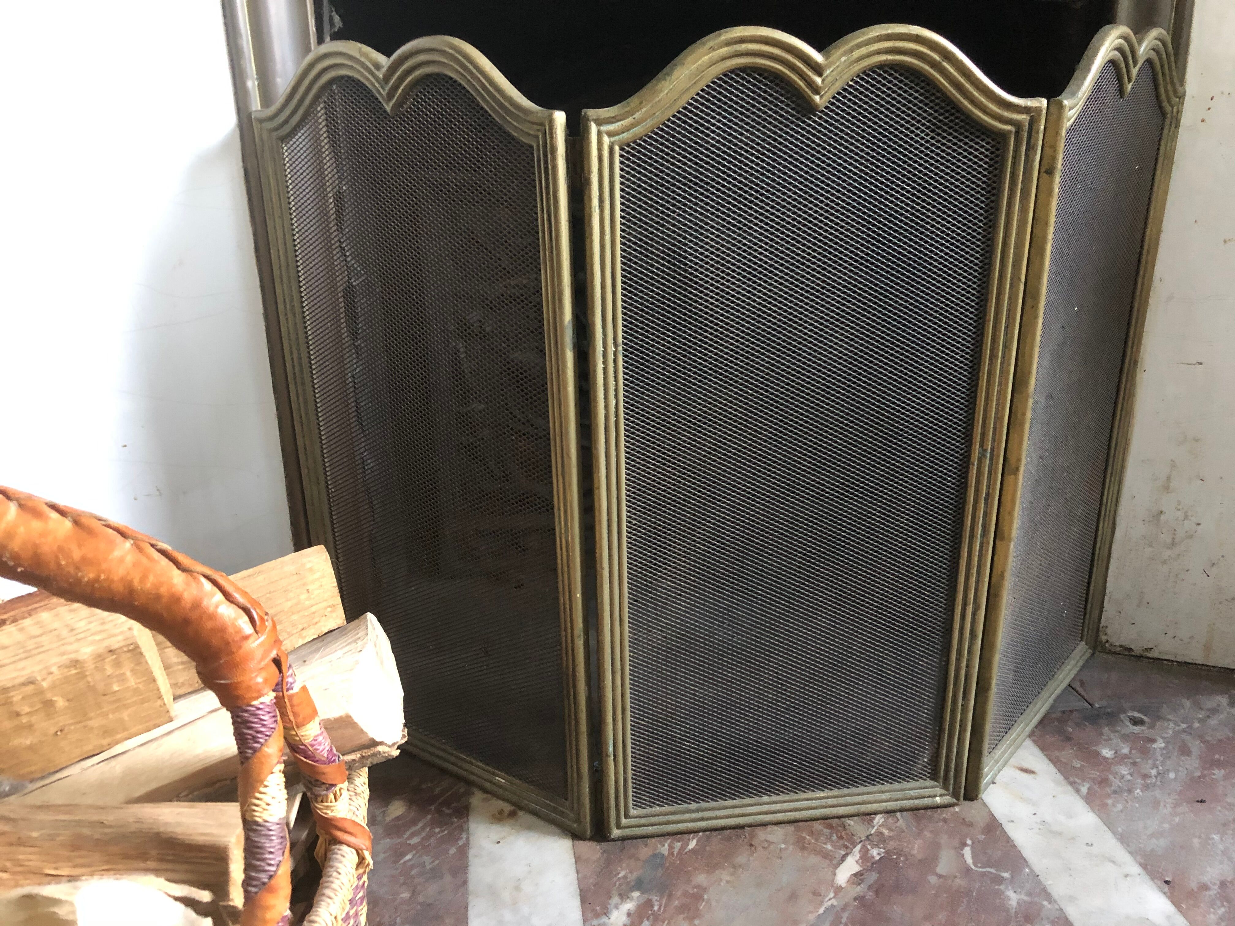 Firewall, fireplace accessory