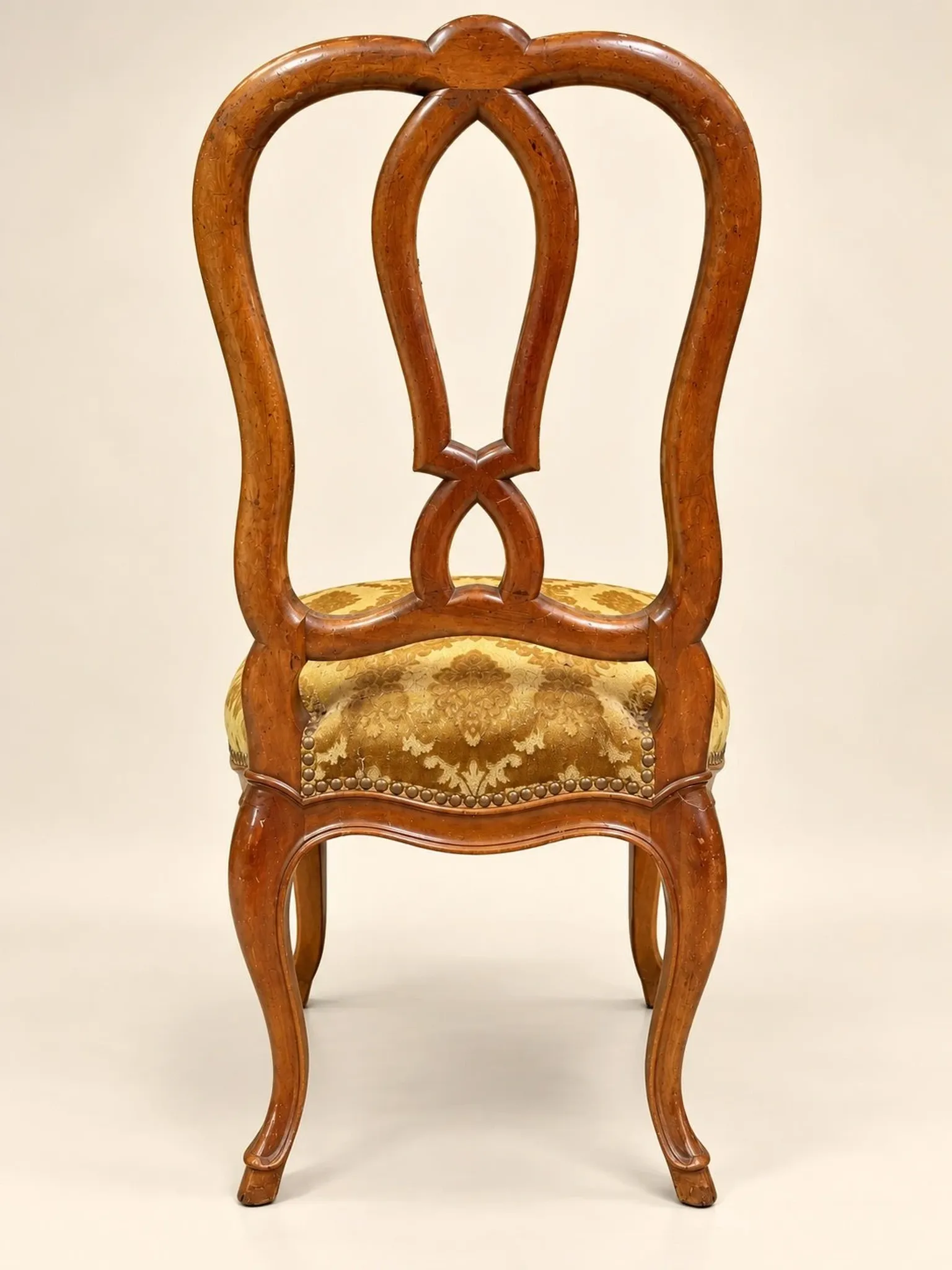Set of 6 chairs from the Louis XV period – Solid walnut – Deer legs