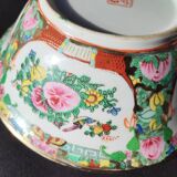 Chinese porcelain bowl with floral and bird decoration – Famille Rose style