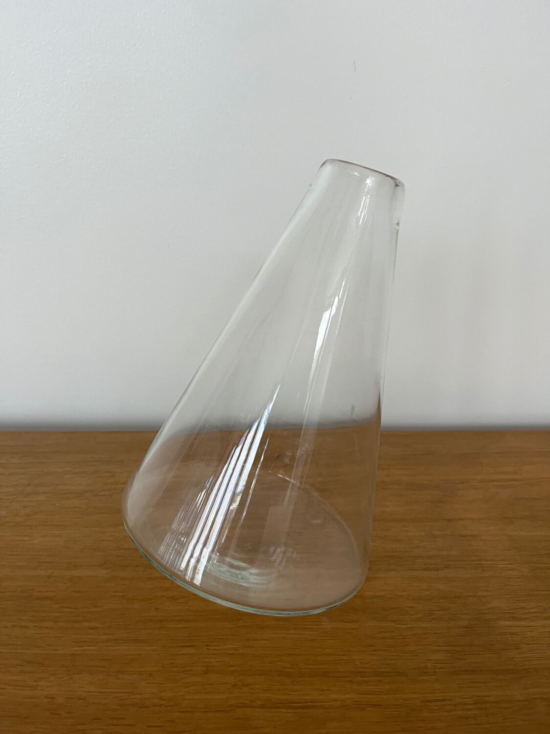 Vase verre culbuto H 21cm