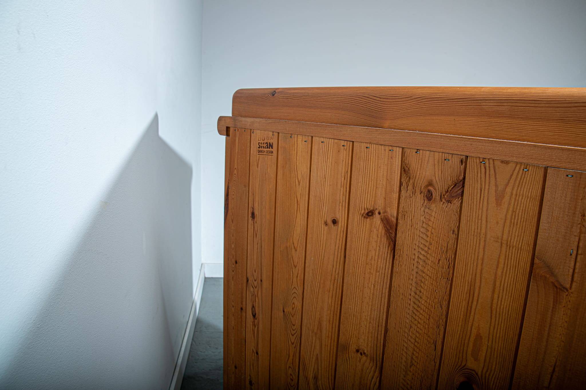 Buffet en pin de design danois Bo Skan