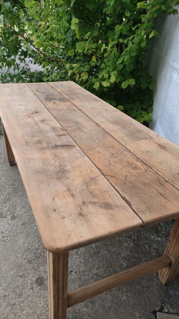 Farmhouse table