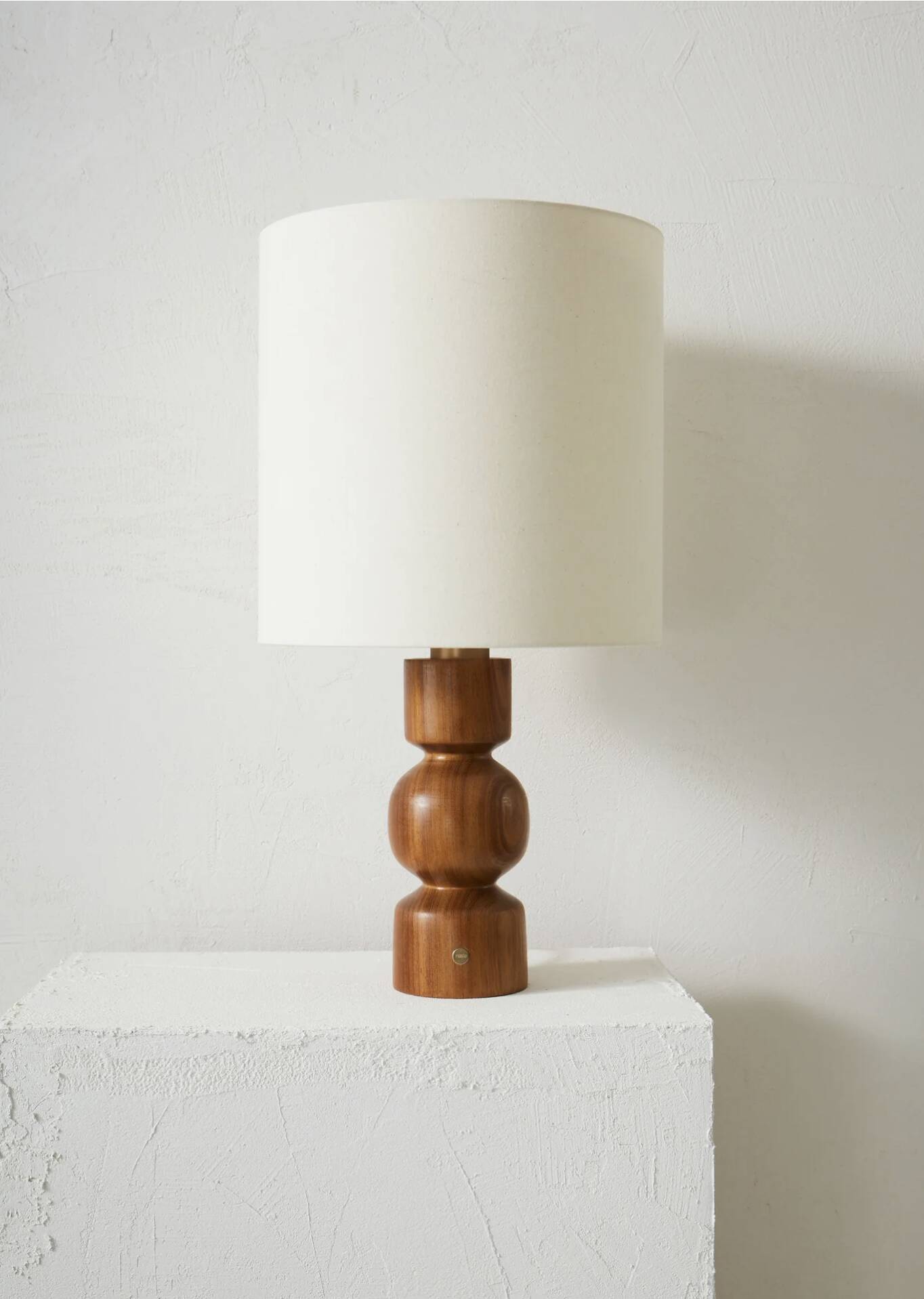 Gilou Iroko Lamp - Romie Objetti