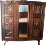 Armoire style Louis XIii