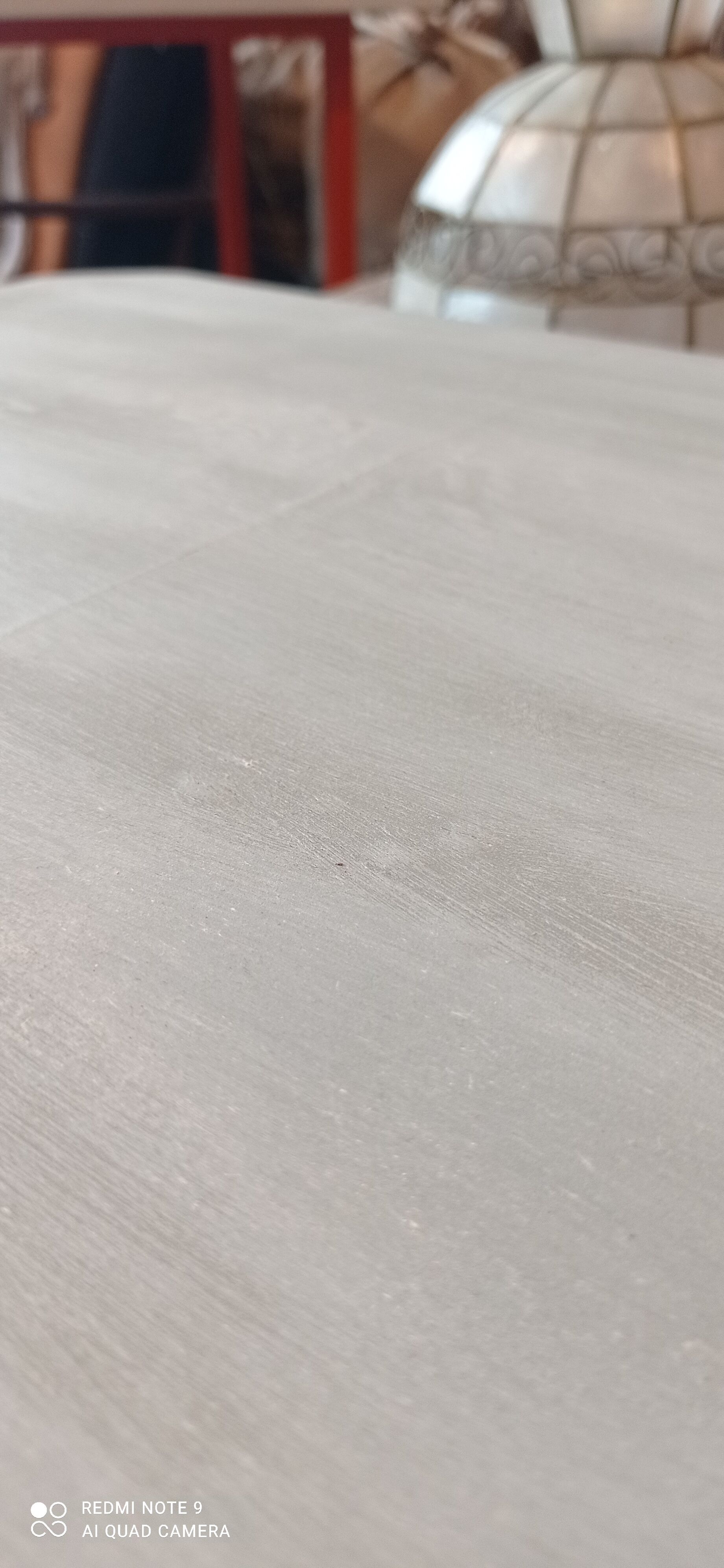 Side table or fifth wheel