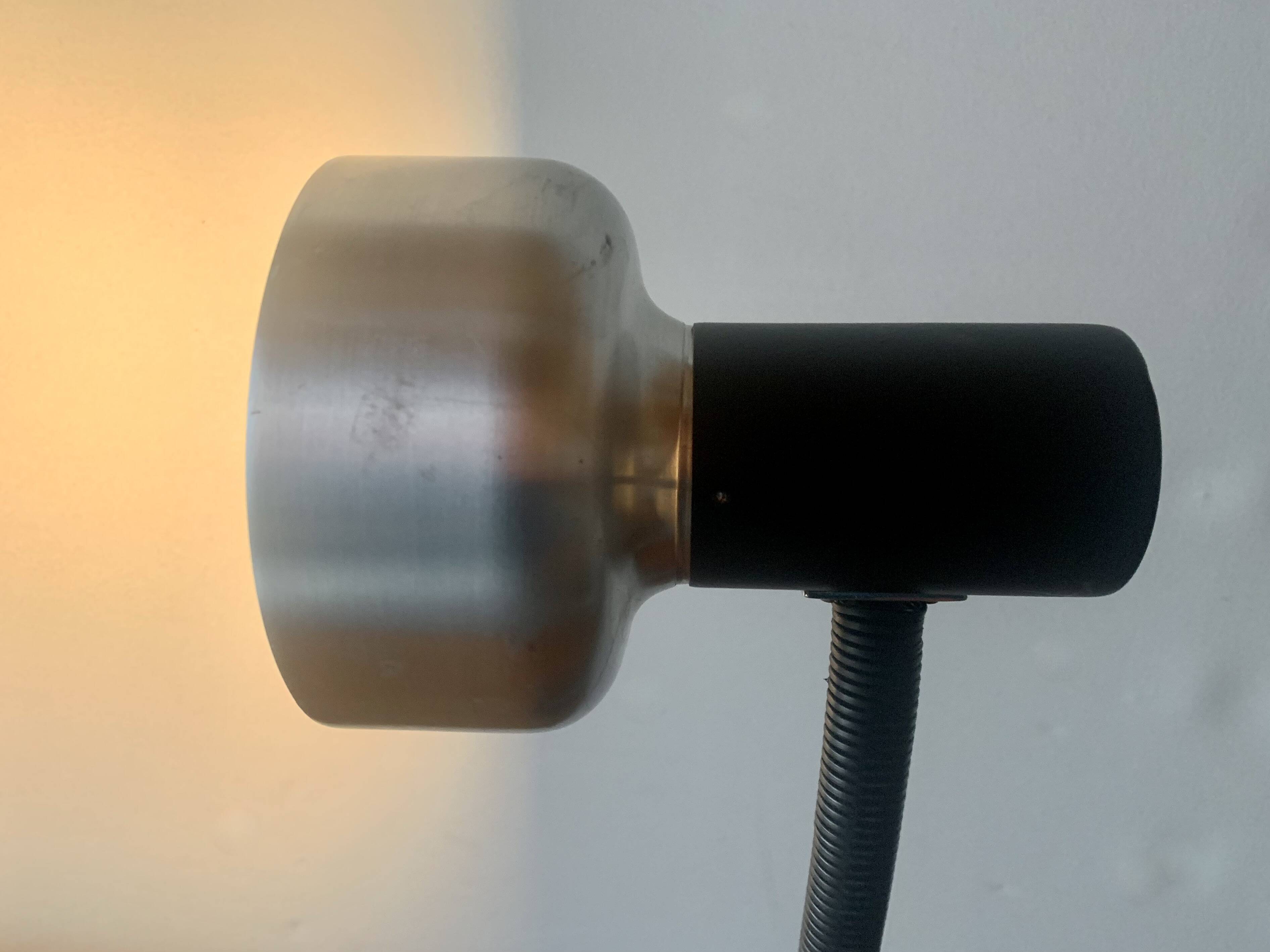 Vintage Wila desk lamp in black metal and aluminum