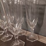 8 flutes in Champagne