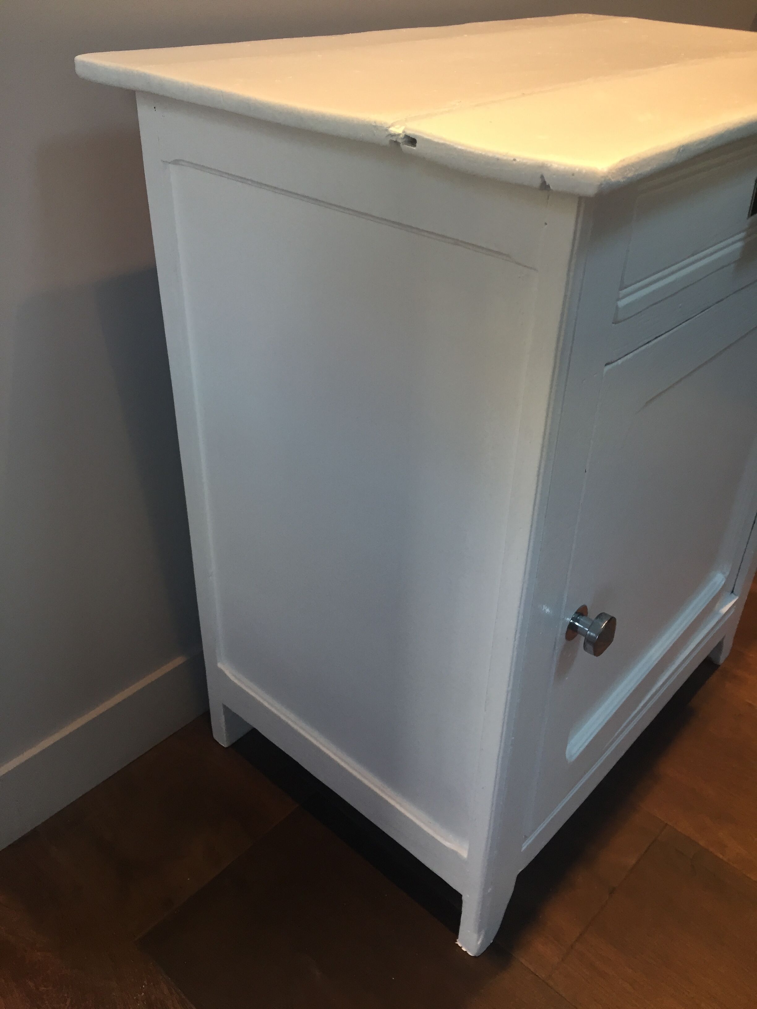 White Parisian buffet