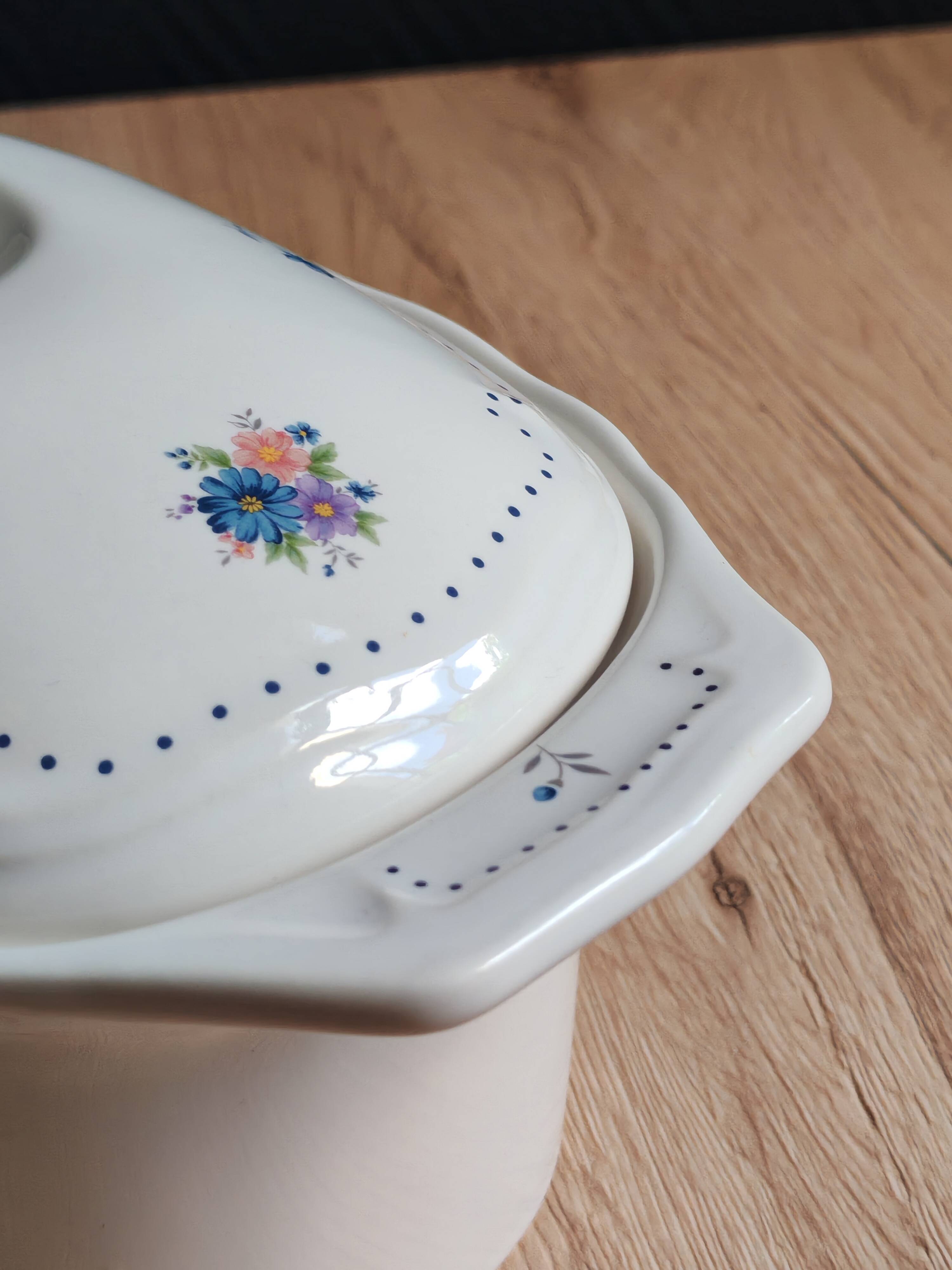 Oval floral stoneware terrine — Provincial Bouquet JMP Marketing Japan