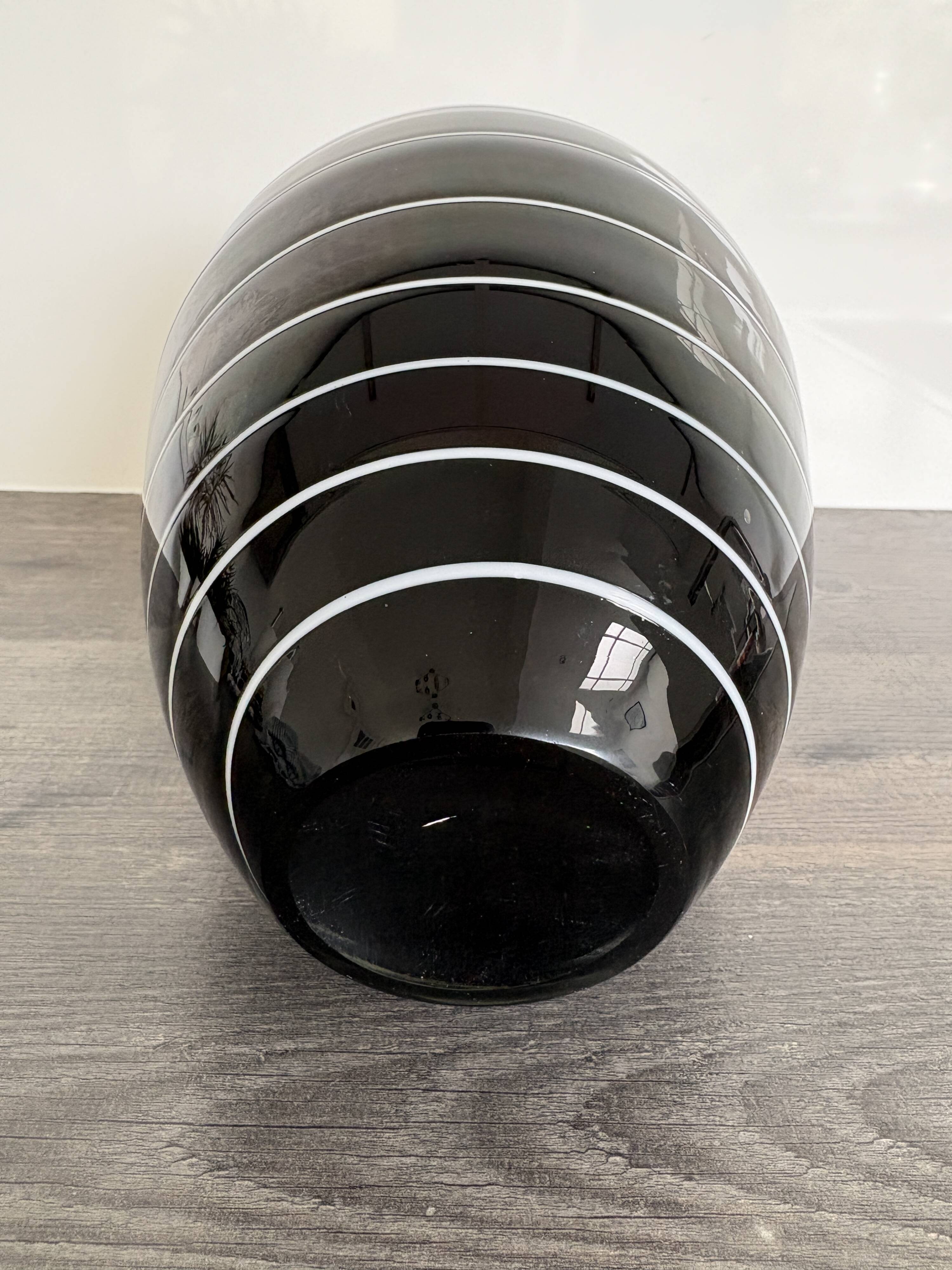 Grand vase design