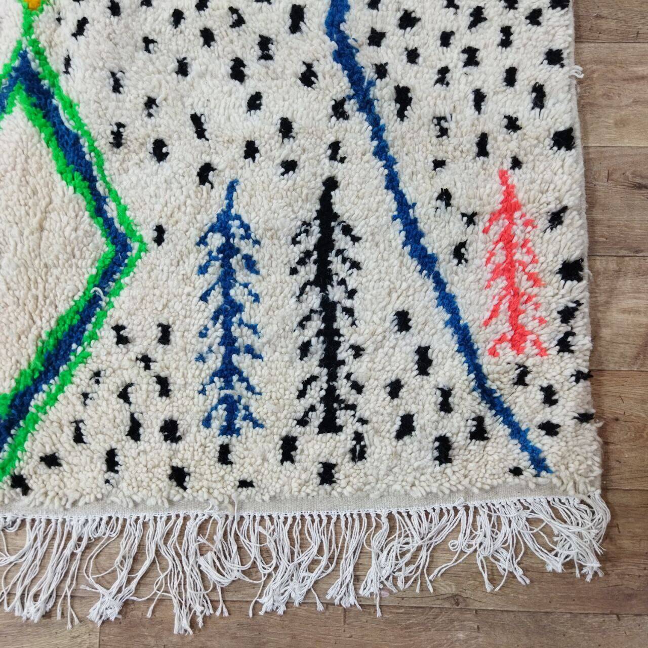 Handmade wool Berber rug 285 X 162 CM